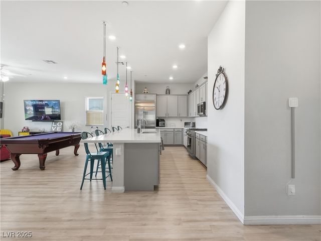 916 Mayfield Manor Lane, Las Vegas, NV 89138