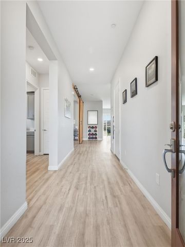 916 Mayfield Manor Lane, Las Vegas, NV 89138