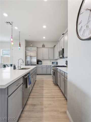 916 Mayfield Manor Lane, Las Vegas, NV 89138