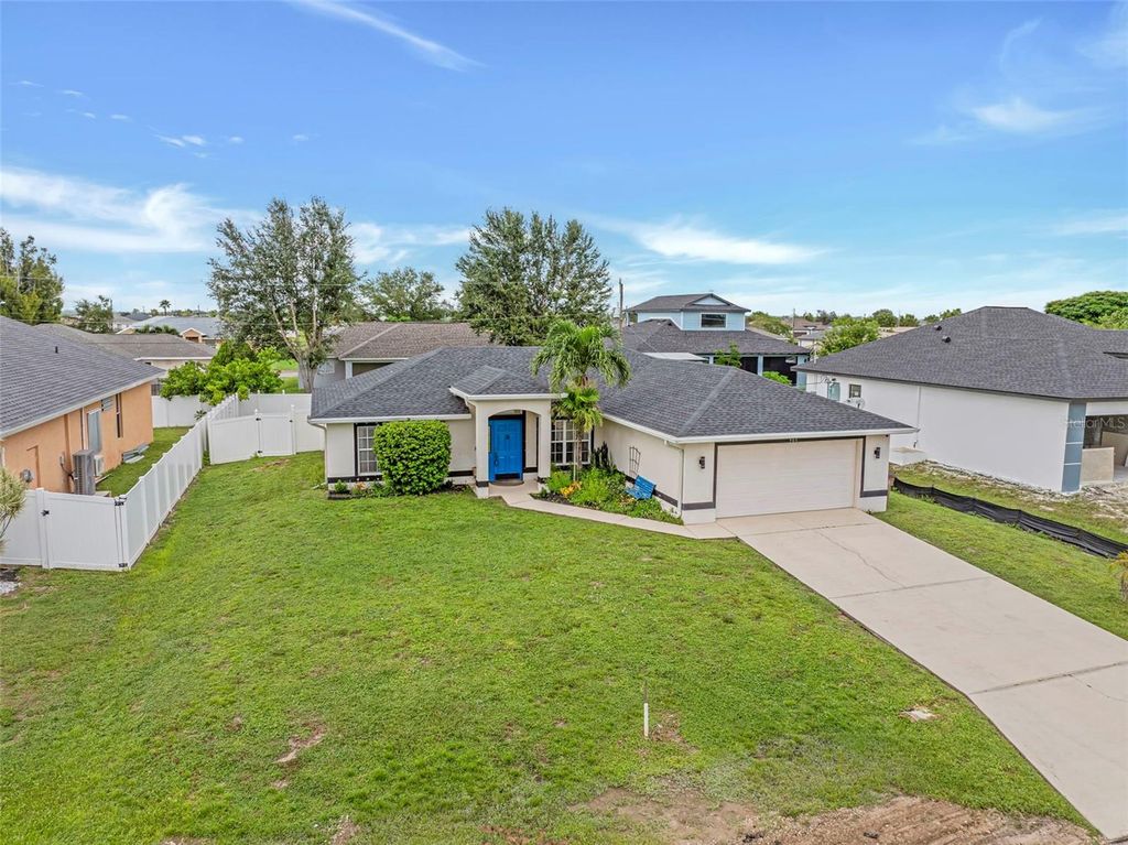 905 NE 17TH STREET, Cape Coral, FL 33909