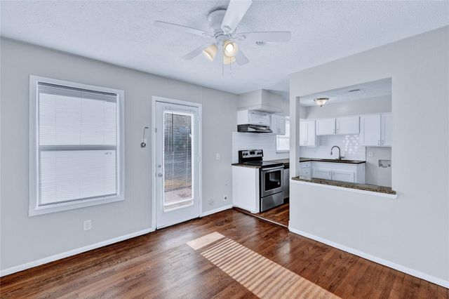 4208 Huckleberry Circle, Dallas, TX 75216