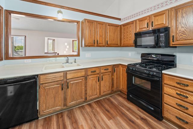 4803 Taylor Street, Davenport, IA 52806