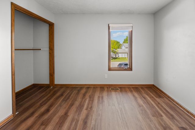 4803 Taylor Street, Davenport, IA 52806