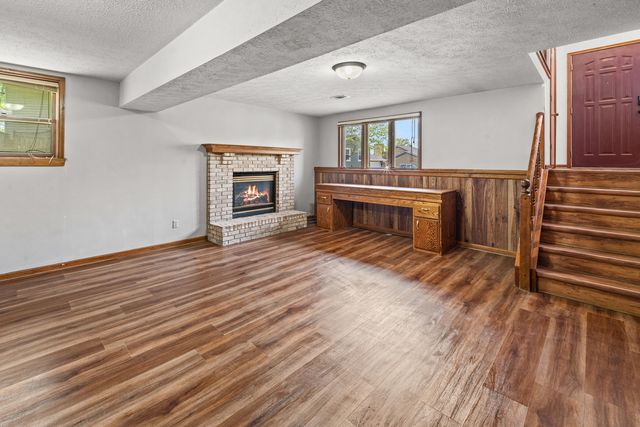 4803 Taylor Street, Davenport, IA 52806