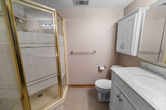 4803 Taylor Street, Davenport, IA 52806