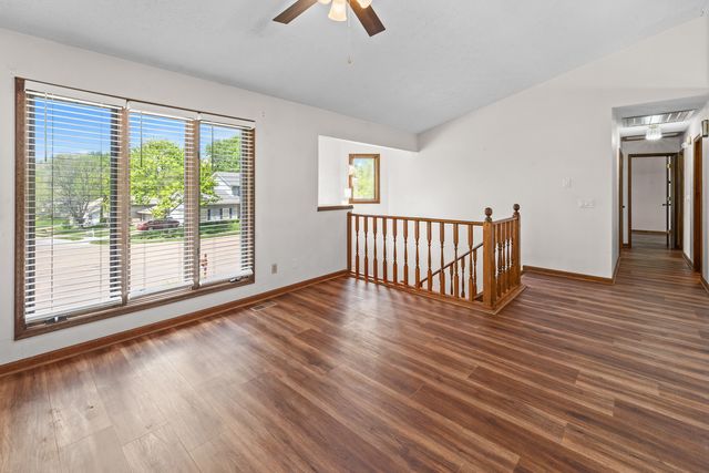4803 Taylor Street, Davenport, IA 52806