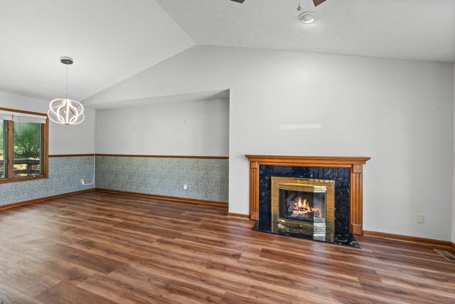 4803 Taylor Street, Davenport, IA 52806