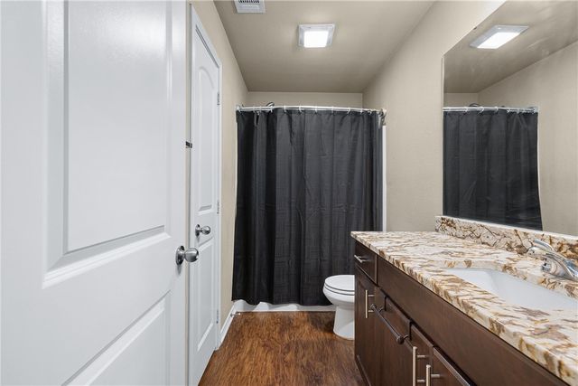 128 Dove Court, Navasota, TX 77868