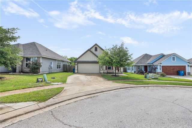 128 Dove Court, Navasota, TX 77868