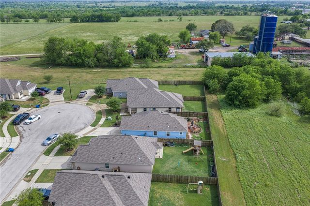 128 Dove Court, Navasota, TX 77868