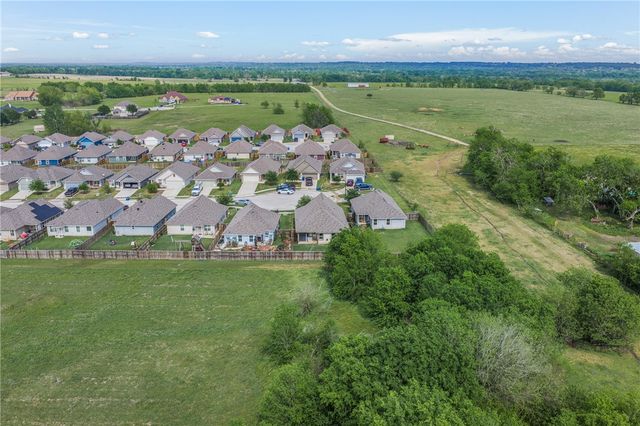 128 Dove Court, Navasota, TX 77868