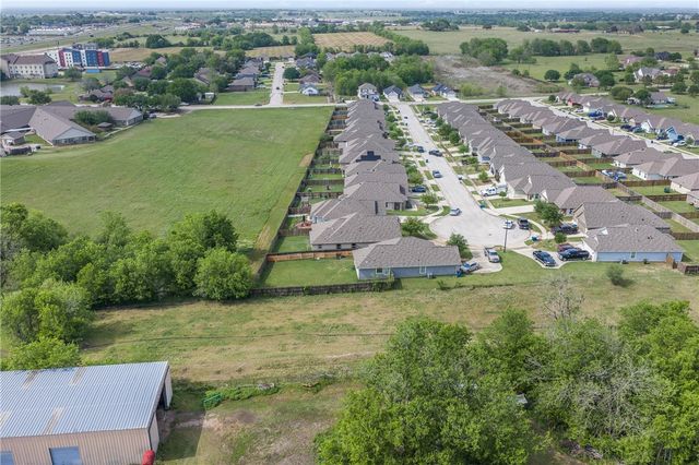 128 Dove Court, Navasota, TX 77868