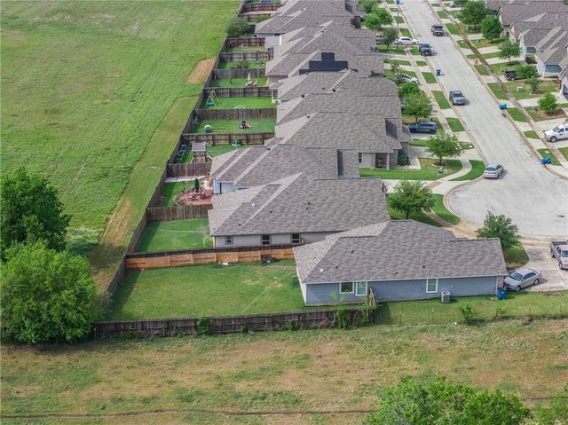 128 Dove Court, Navasota, TX 77868