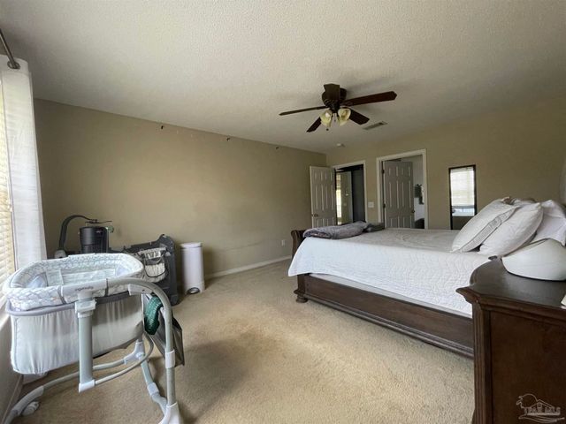 7025 Boo Ln, Pensacola, FL 32526