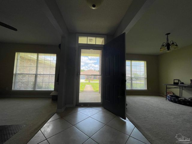 7025 Boo Ln, Pensacola, FL 32526