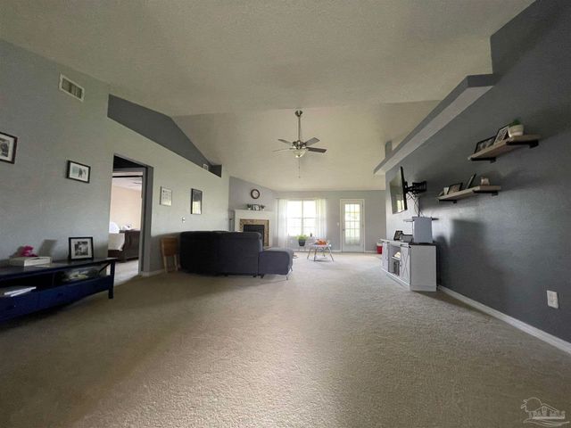 7025 Boo Ln, Pensacola, FL 32526