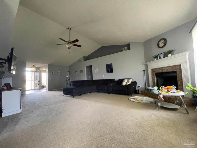 7025 Boo Ln, Pensacola, FL 32526