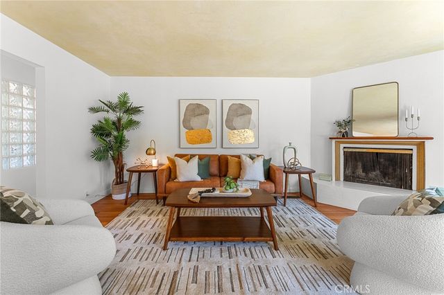 1040 W Crescent Avenue, Redlands, CA 92373