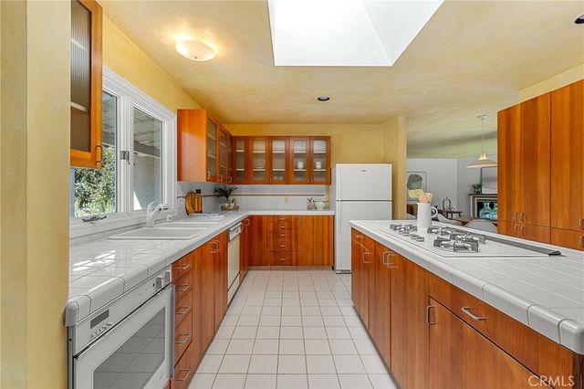 1040 W Crescent Avenue, Redlands, CA 92373