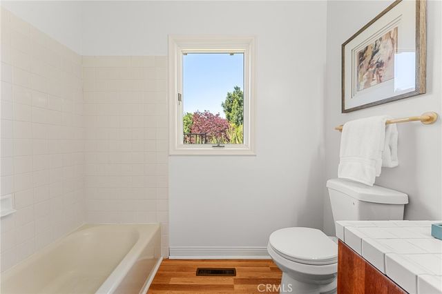 1040 W Crescent Avenue, Redlands, CA 92373