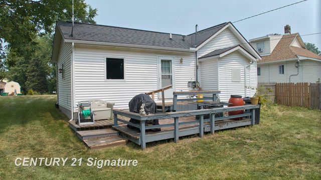 728 Bay Road, Bay City, MI 48706