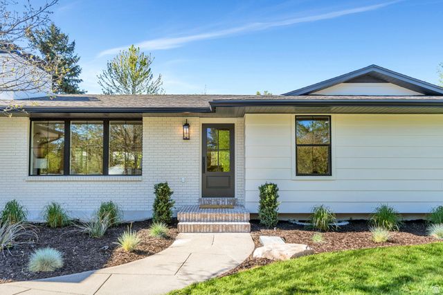 2050 E WILDWOOD DR, Holladay, UT 84121