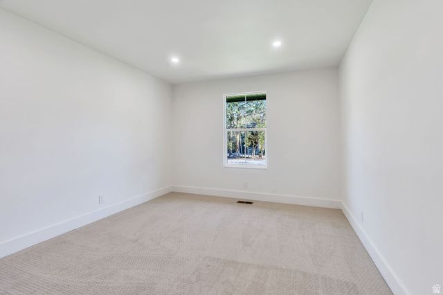 2050 E WILDWOOD DR, Holladay, UT 84121
