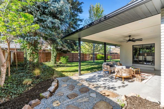 2050 E WILDWOOD DR, Holladay, UT 84121
