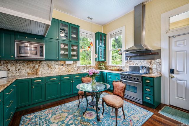 402 Madison, San Antonio, TX 78204