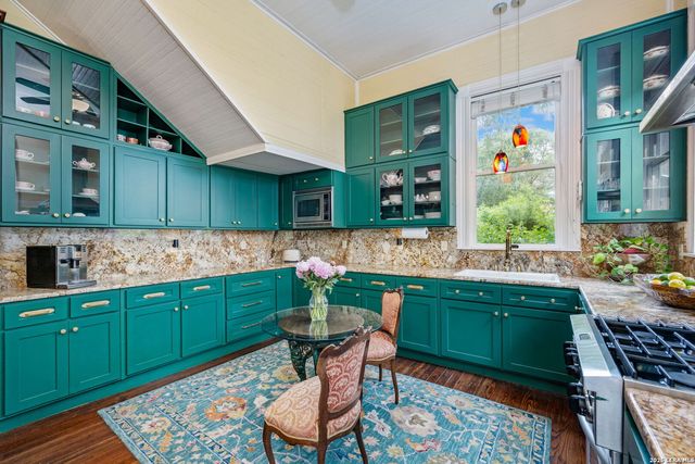 402 Madison, San Antonio, TX 78204