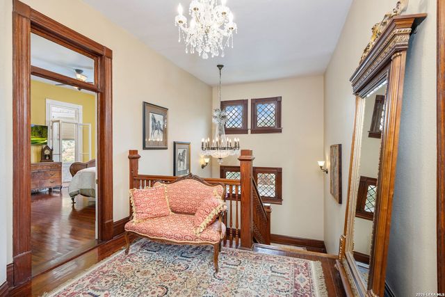 402 Madison, San Antonio, TX 78204