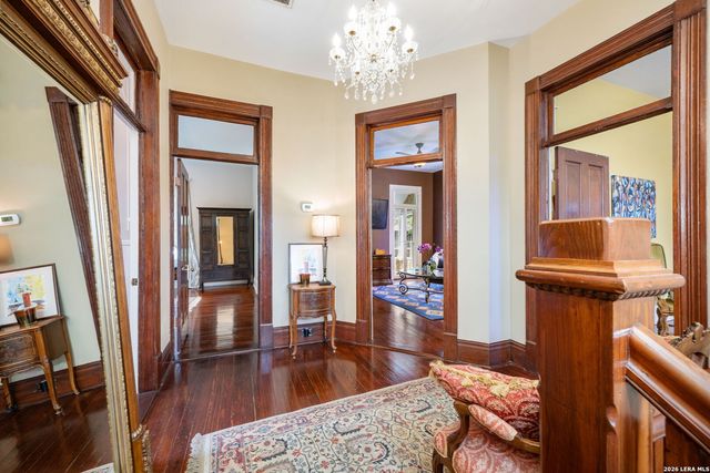 402 Madison, San Antonio, TX 78204