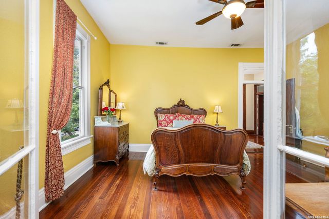 402 Madison, San Antonio, TX 78204