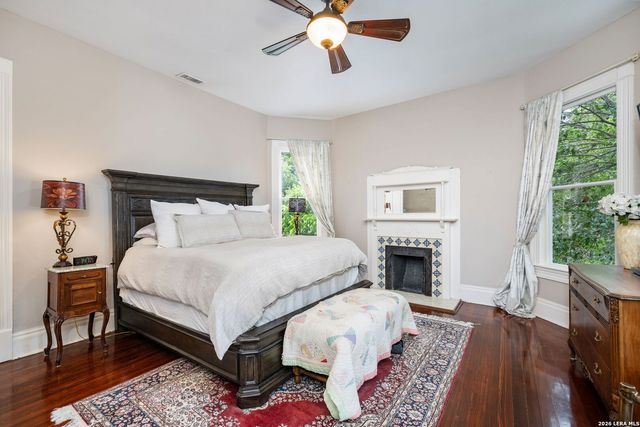 402 Madison, San Antonio, TX 78204