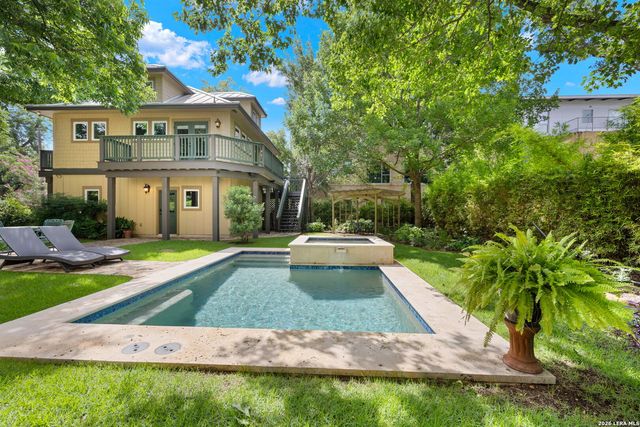 402 Madison, San Antonio, TX 78204