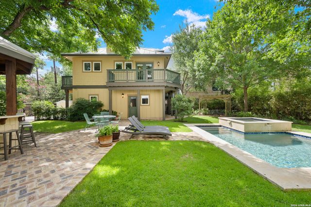 402 Madison, San Antonio, TX 78204