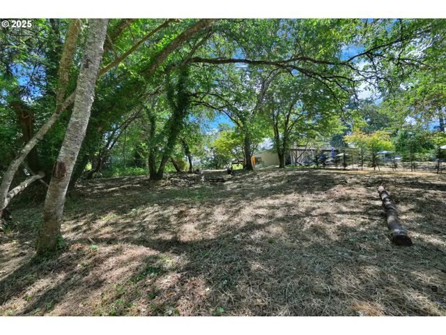 1 Storey Blvd, Eugene, OR 97405