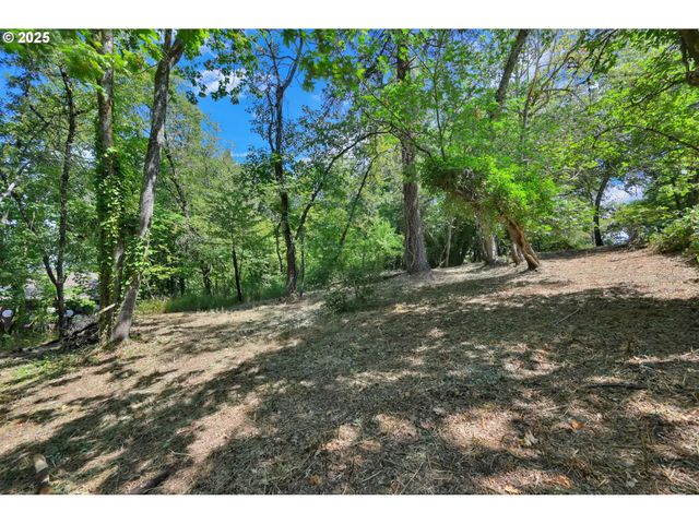 1 Storey Blvd, Eugene, OR 97405