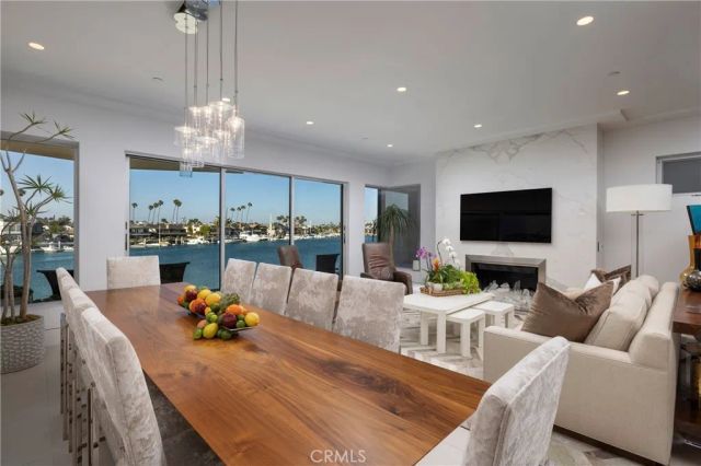 5517 E Ocean, Long Beach, CA 90803