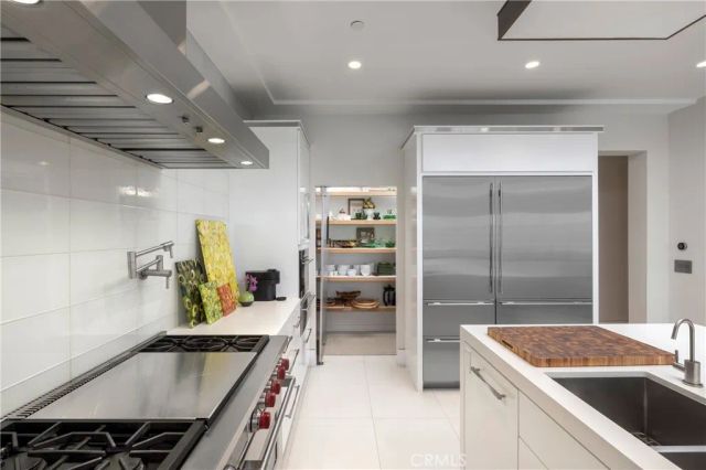 5517 E Ocean, Long Beach, CA 90803