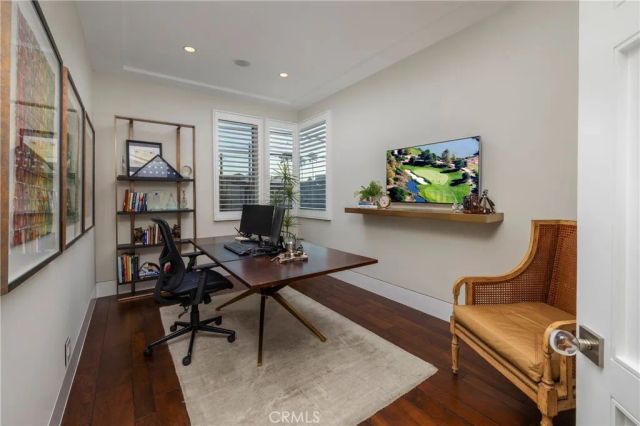 5517 E Ocean, Long Beach, CA 90803