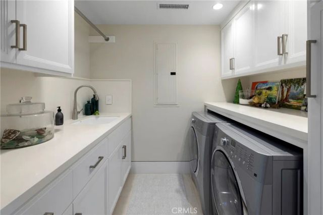 5517 E Ocean, Long Beach, CA 90803