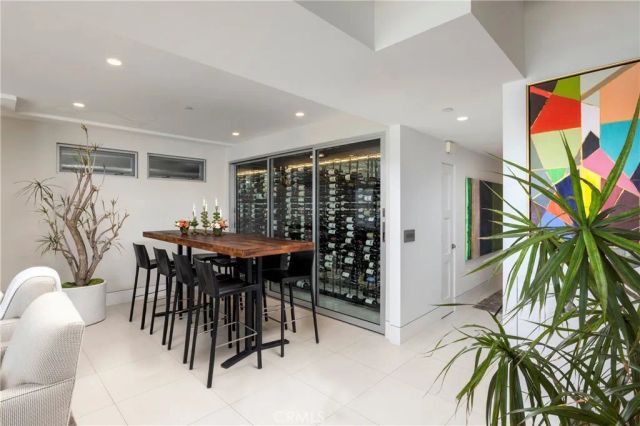 5517 E Ocean, Long Beach, CA 90803