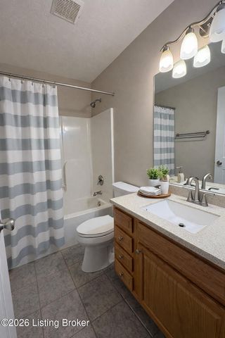 1580 Overlook Cir, Shelbyville, KY 40065