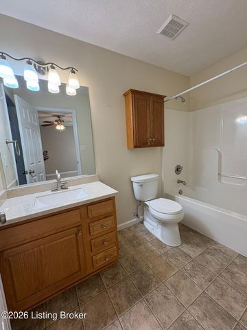 1580 Overlook Cir, Shelbyville, KY 40065