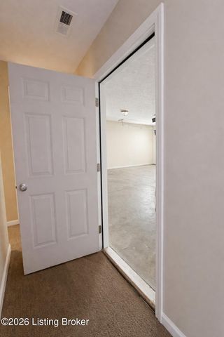 1580 Overlook Cir, Shelbyville, KY 40065