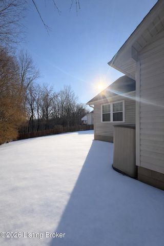 1580 Overlook Cir, Shelbyville, KY 40065