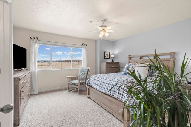 4669 W GREENSAND DR, West Jordan, UT 84084