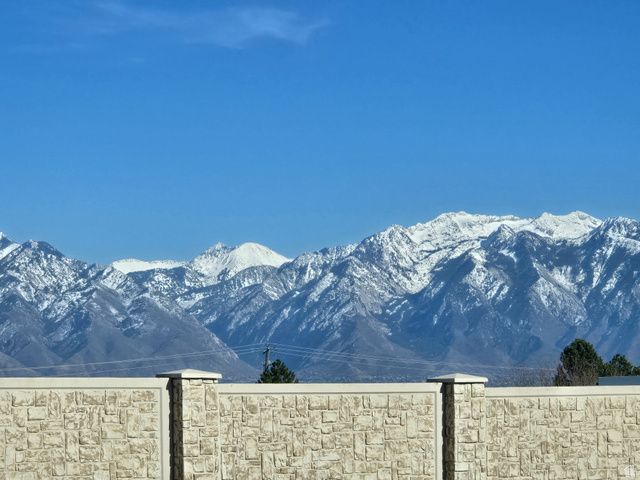 4669 W GREENSAND DR, West Jordan, UT 84084