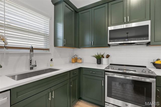 2 Maple at Whispering Pines, High Ridge, MO 63049
